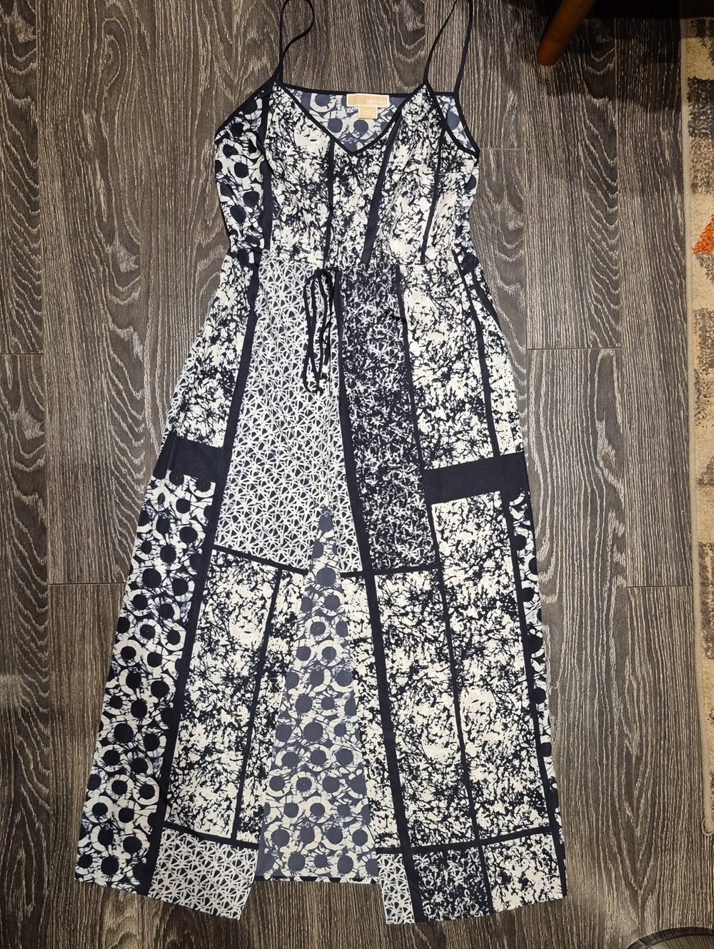 Michael Kors Black & White Abstract Print Sleeveless Tie Waist Dress